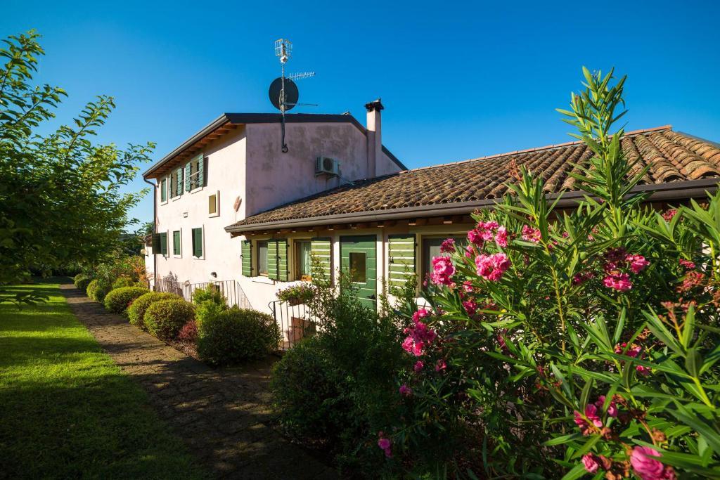 Agriturismo Casa Rosa Верона Экстерьер фото